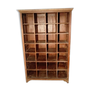 armoire de magasin à