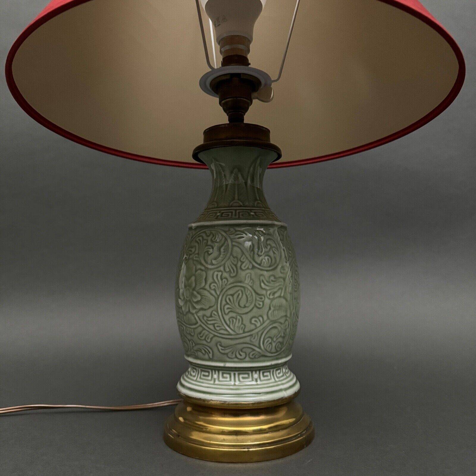 Napoleon III lamp in green cecidon on a brass base