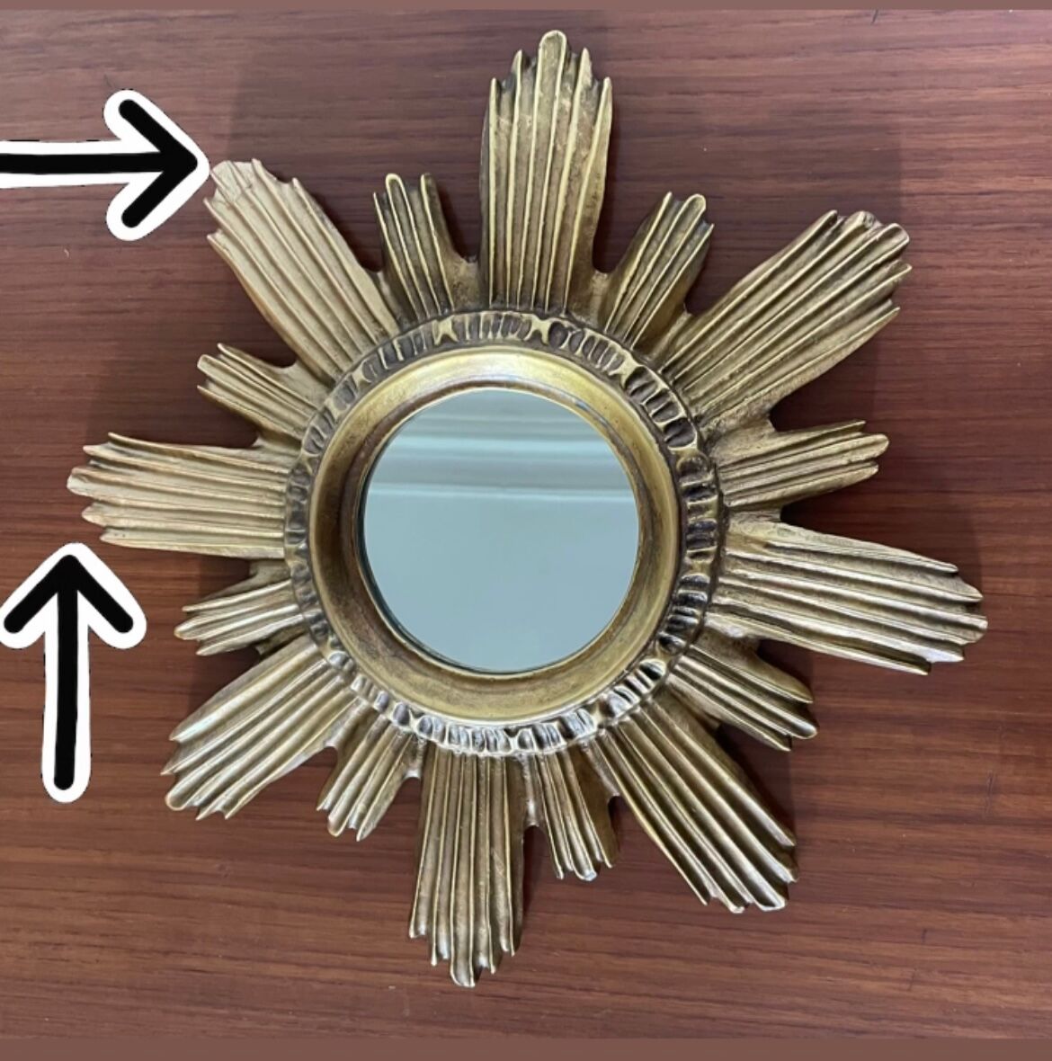 Vintage sun mirror in 60s/70s gold resin