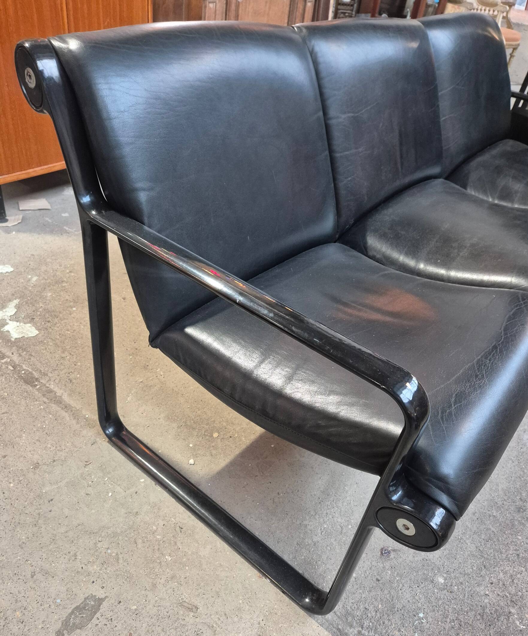Knoll sofa
