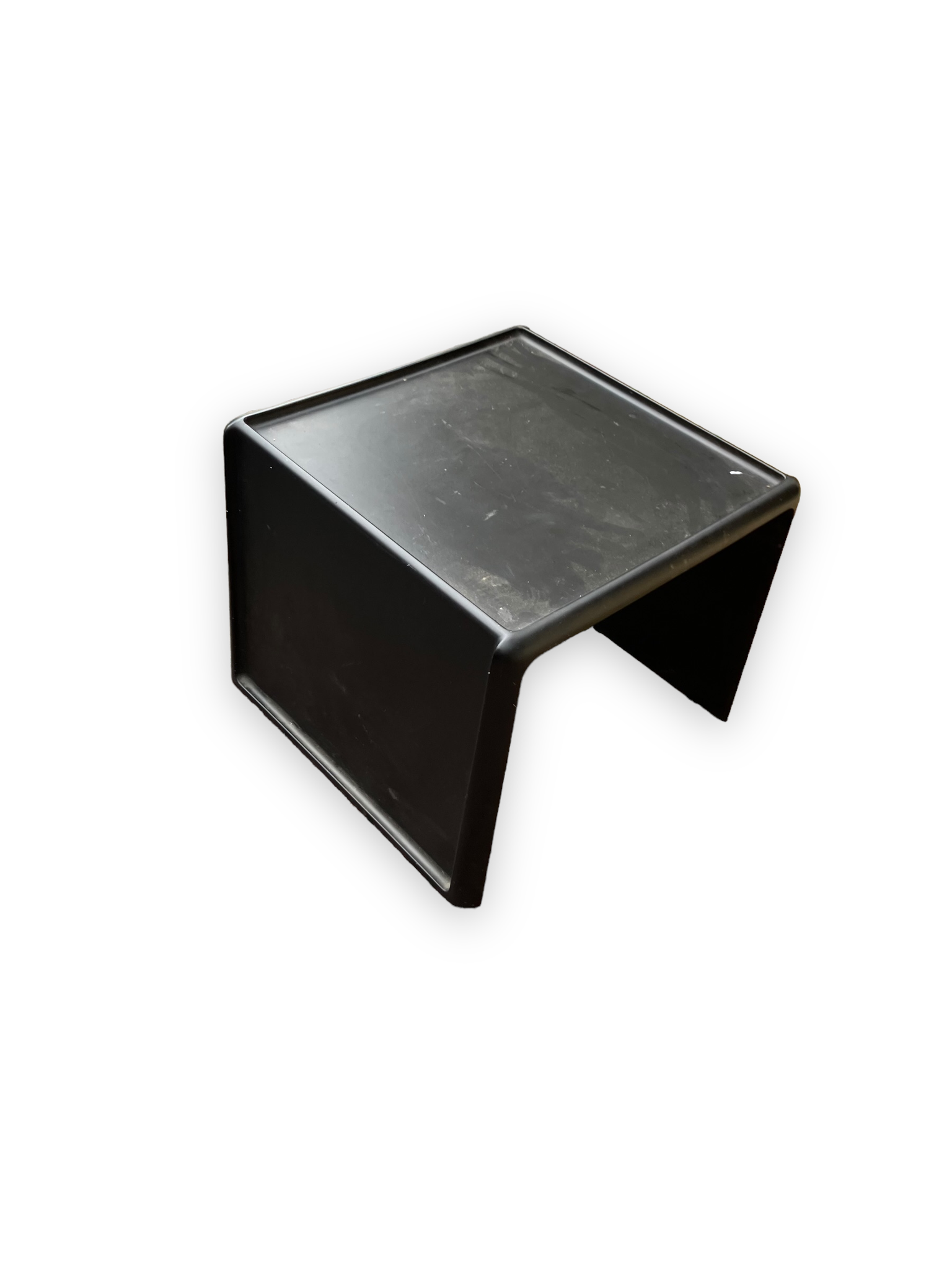 Table basse noire en bois par Peter Ghycz, Horn collection