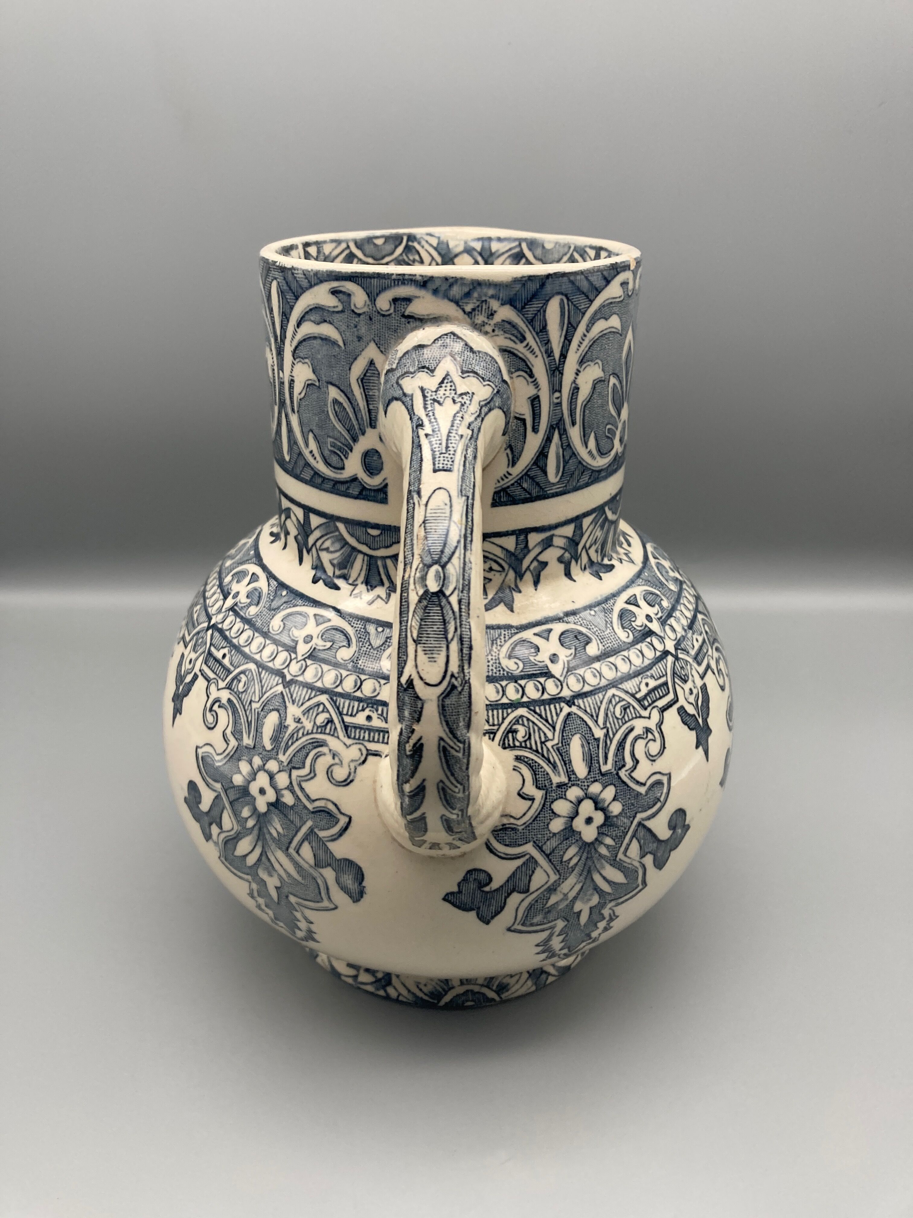 Toilet pitcher Terre de Fer Longchamps "Moorish"