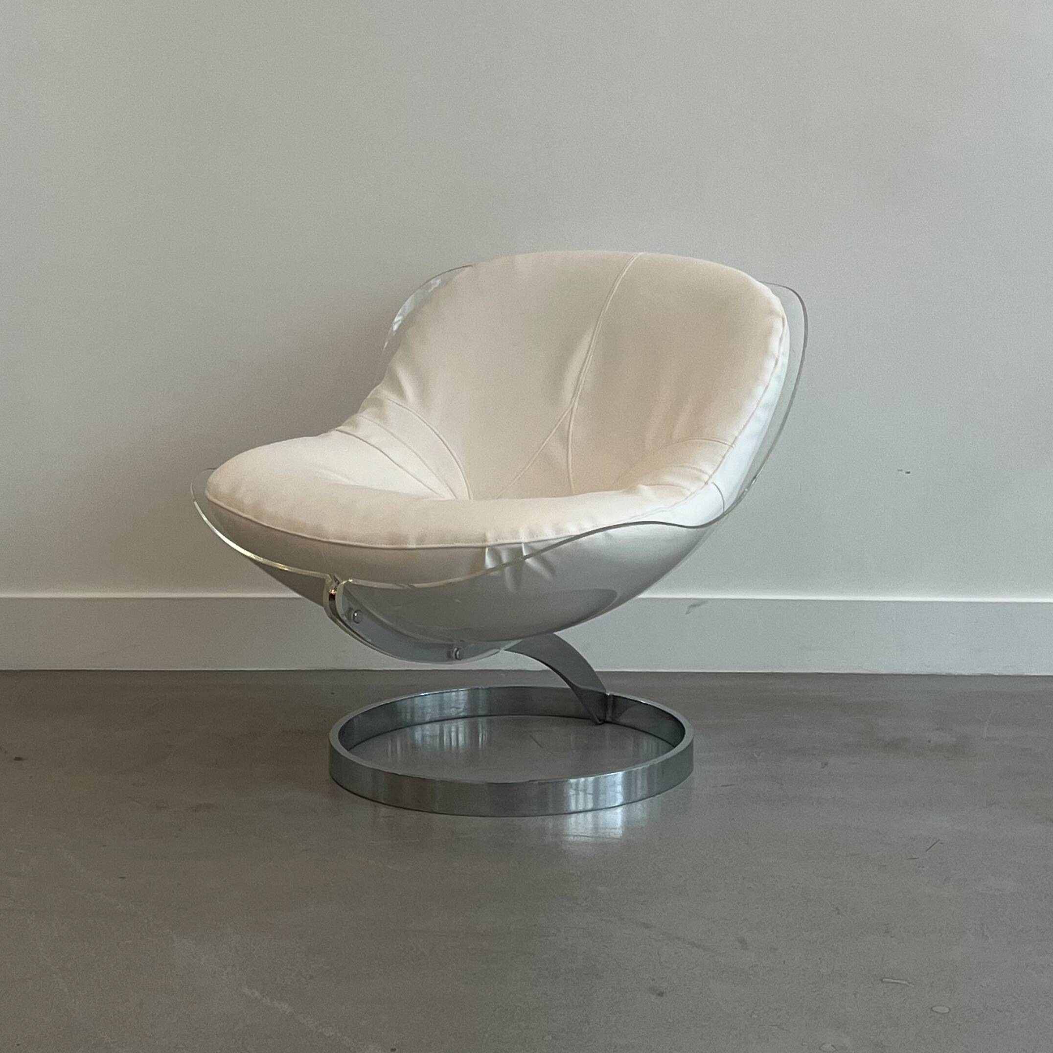 “Sphere” fireside chair Boris Tabacoff