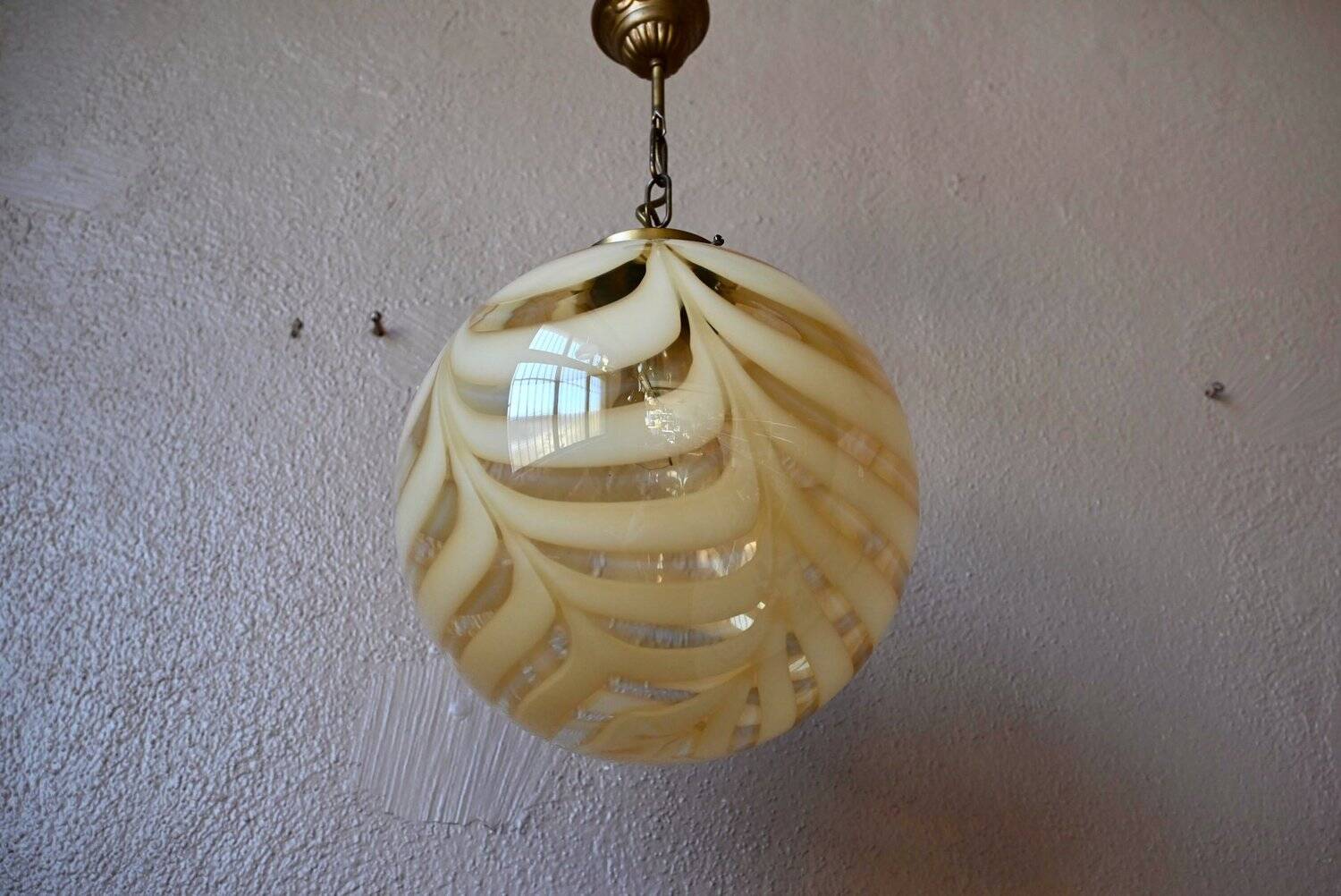 Suspension globe glass from Murano, marbled, brass, 1970s.