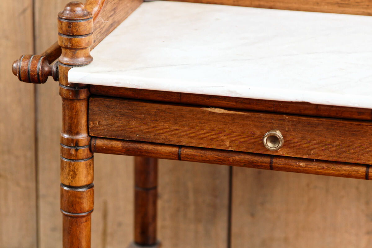 Miniature toilet cabinet for children