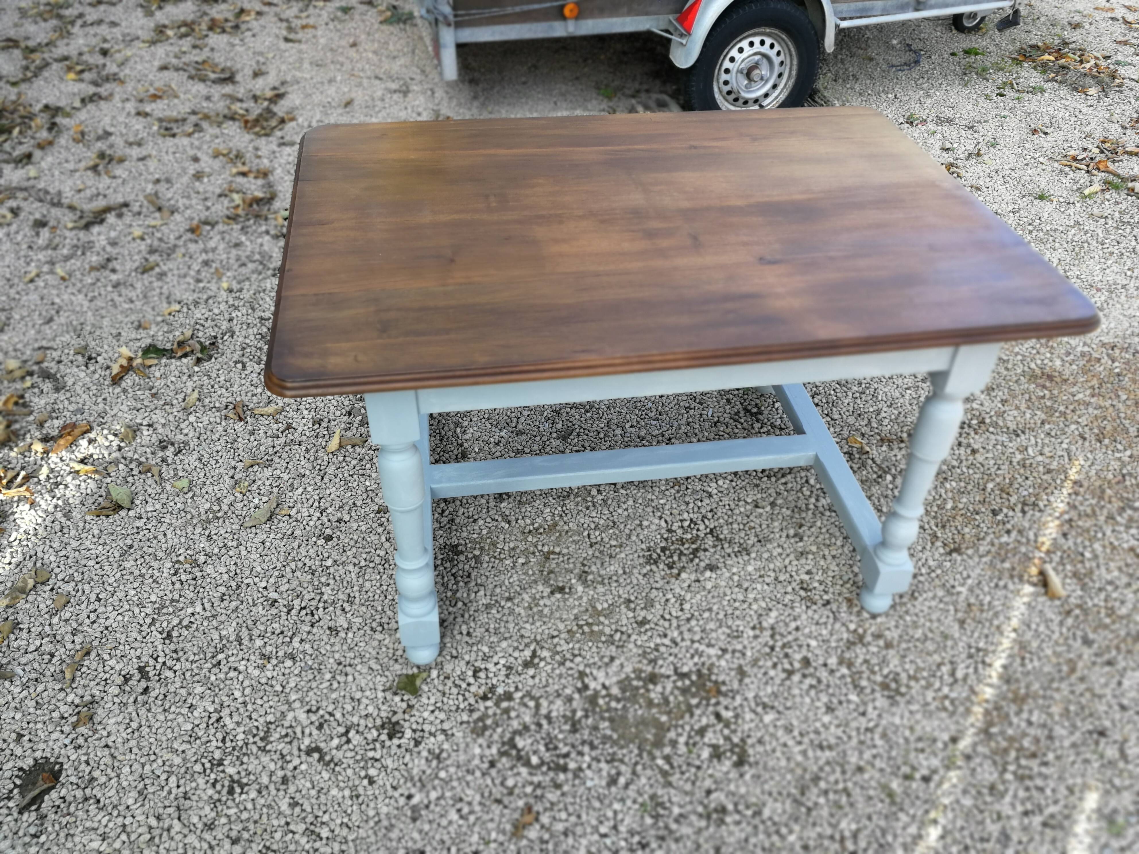 Table on walnut