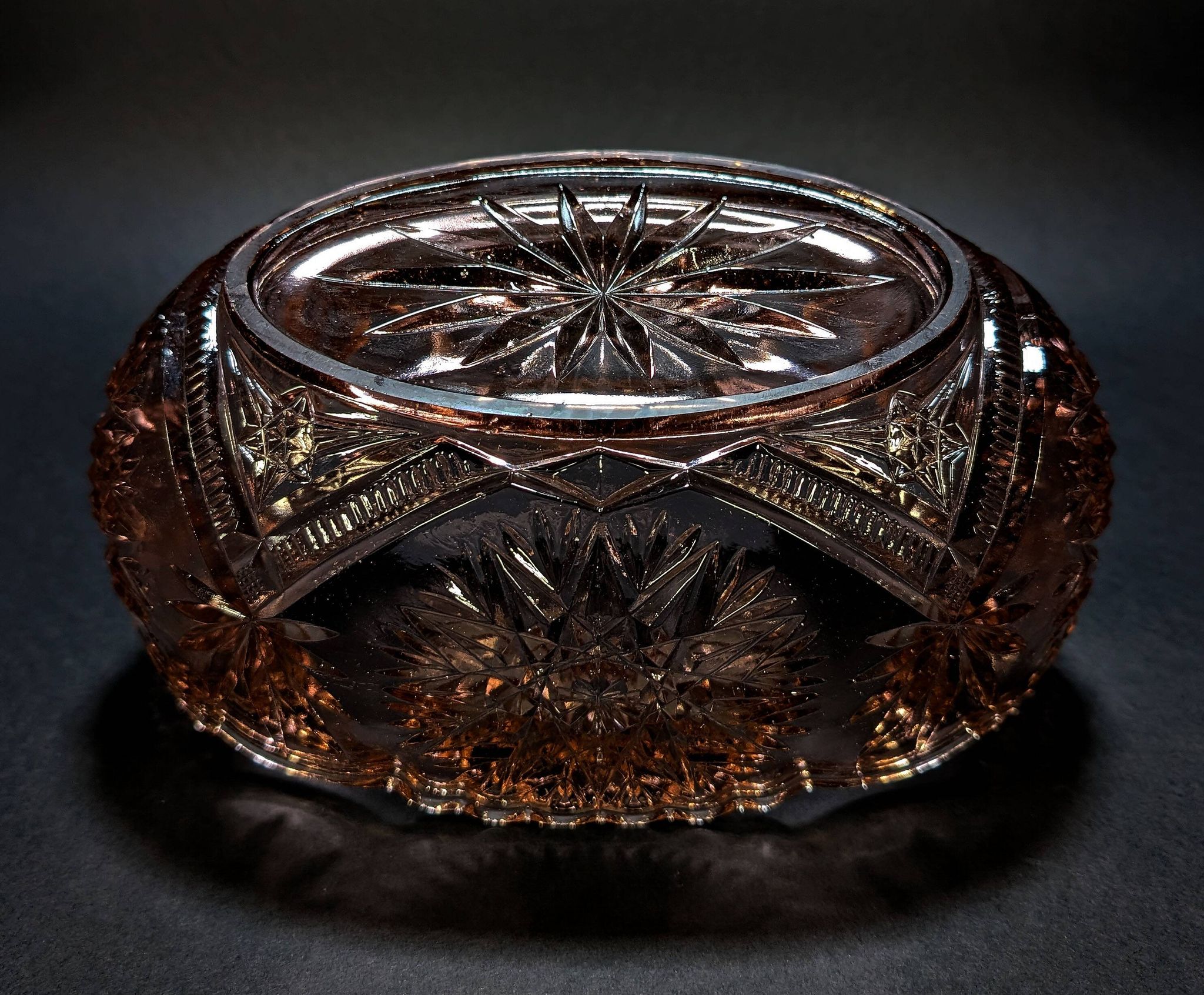 Vintage coupe in Depression Glass (Rosaline Glass)