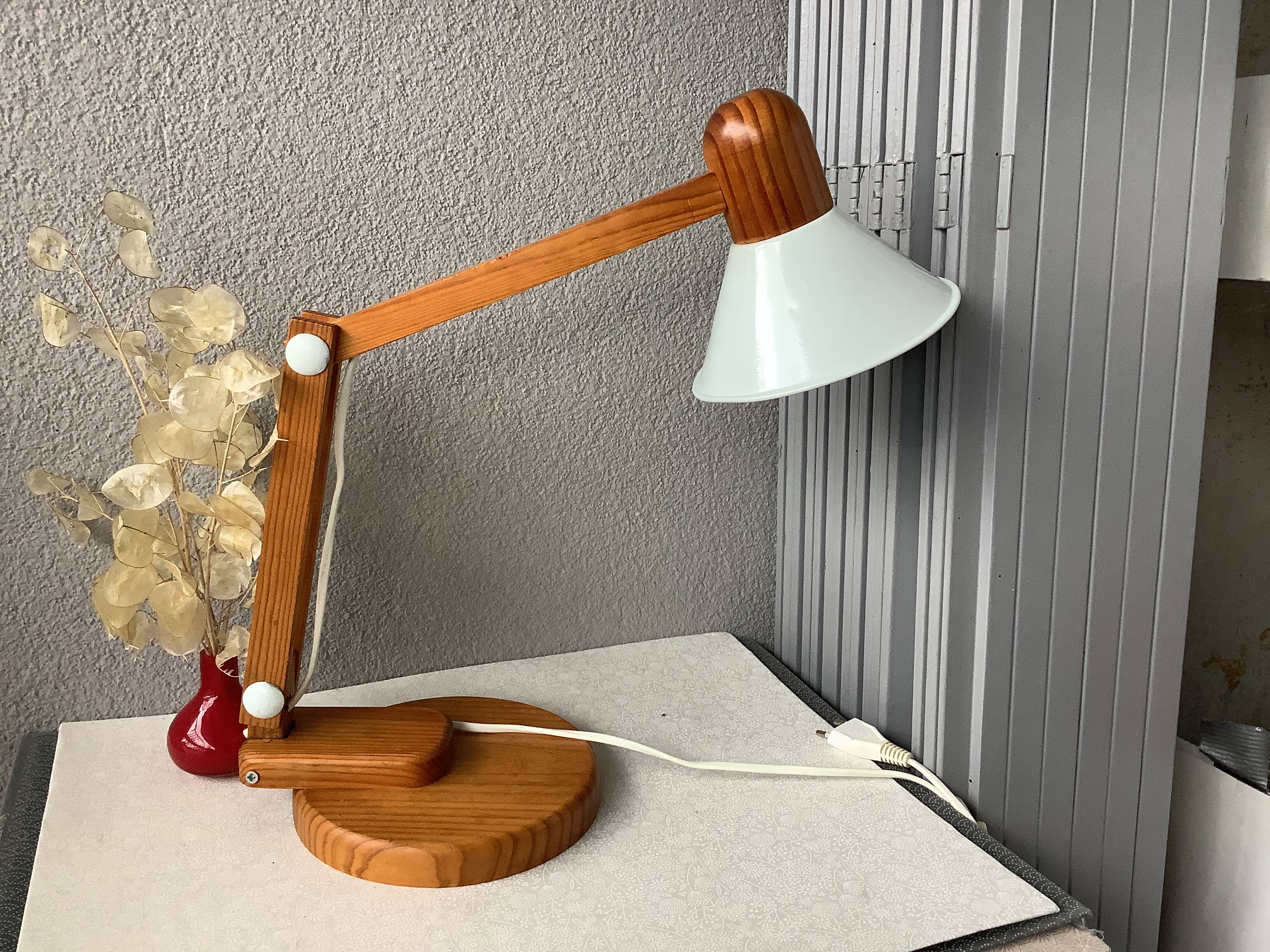 Danish vintage 70' pine lamp