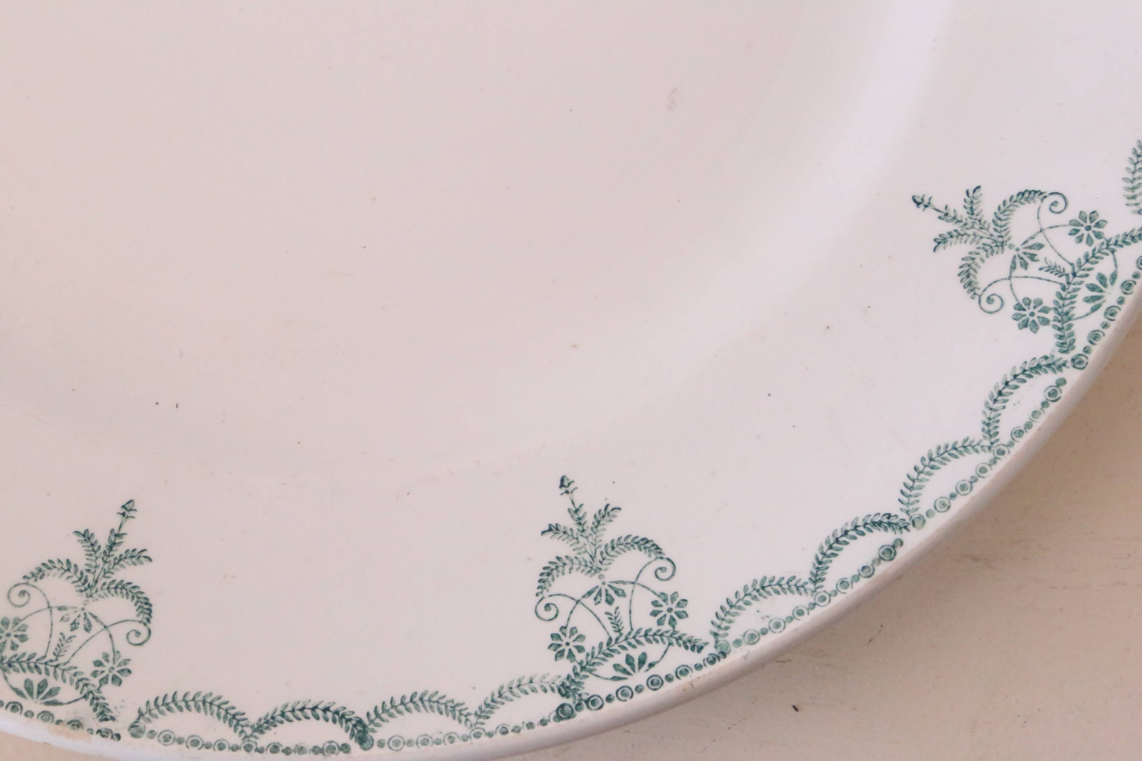 Iron earth dish, round, Moulin des Loups
