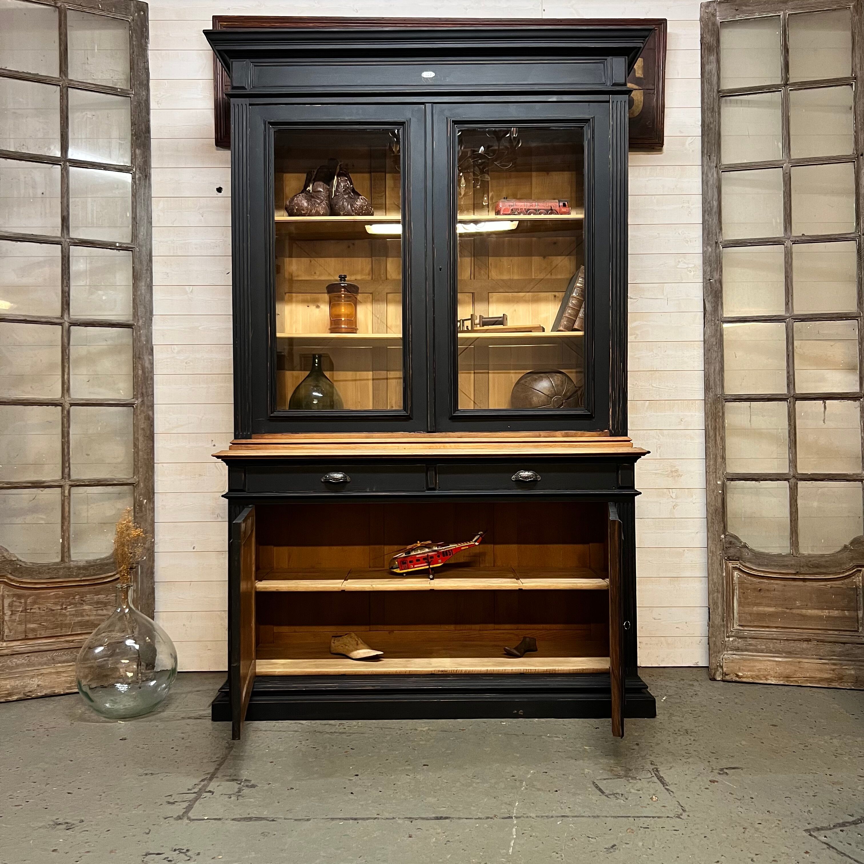 Vessel two solid wood bodies