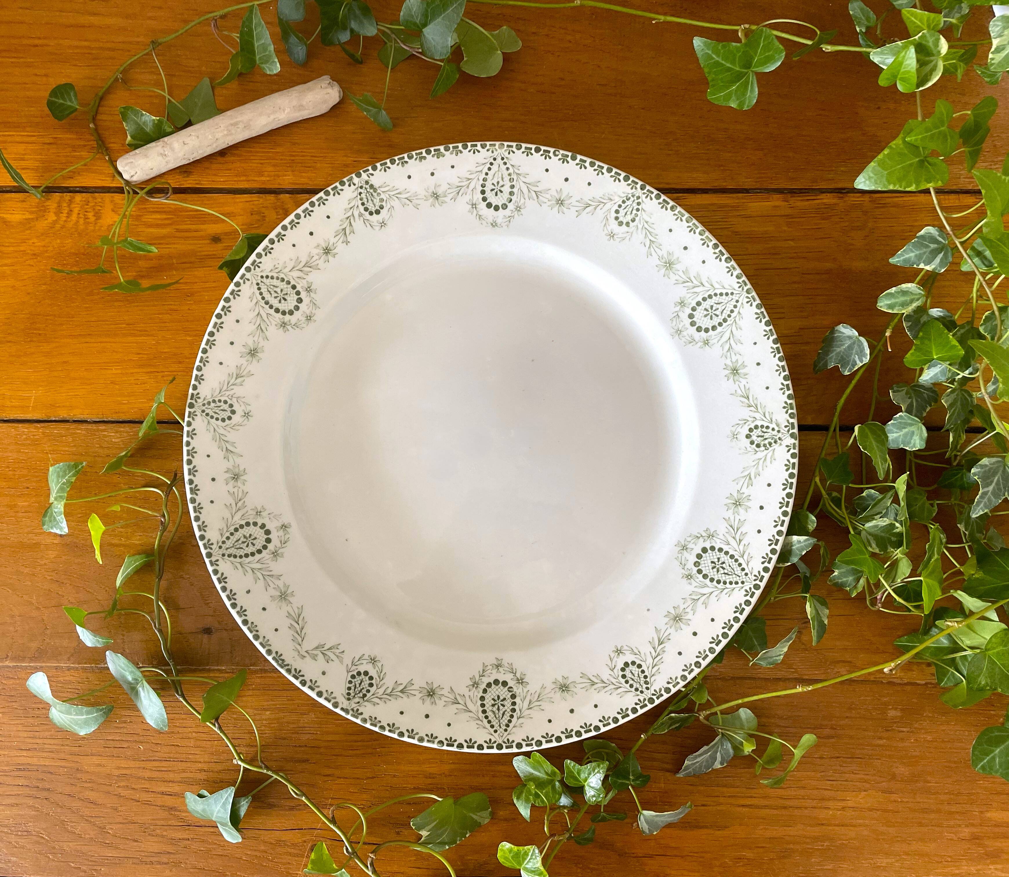 Antique serving dish in earthenware from Creil & Montereau