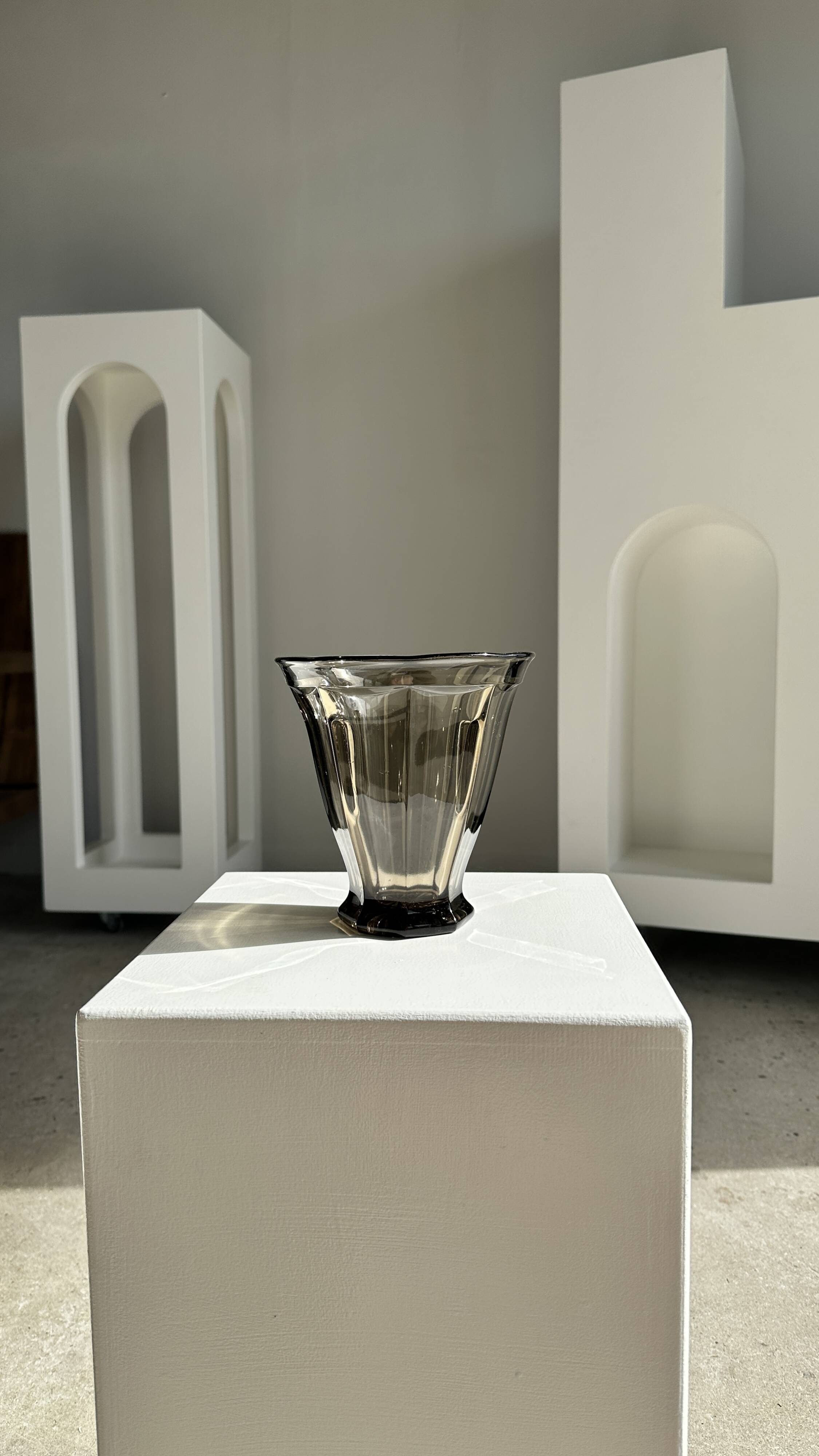 Smoked molded glass vase H:17cm