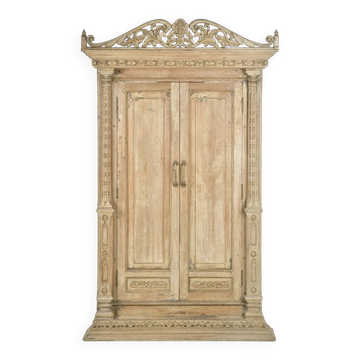 Antique Indian double-leaf door in carved solid wood