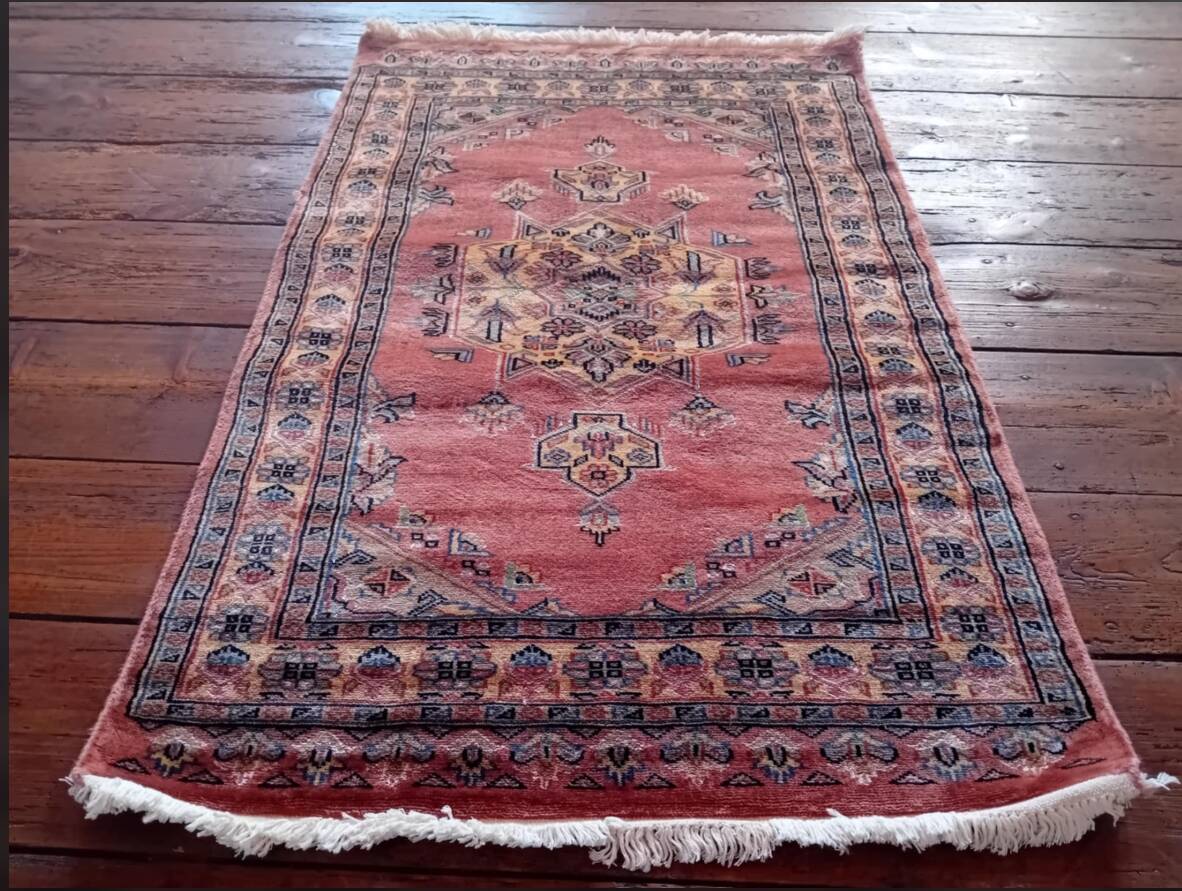 Handmade Pakistani Kafkazi Rug 125x81cm