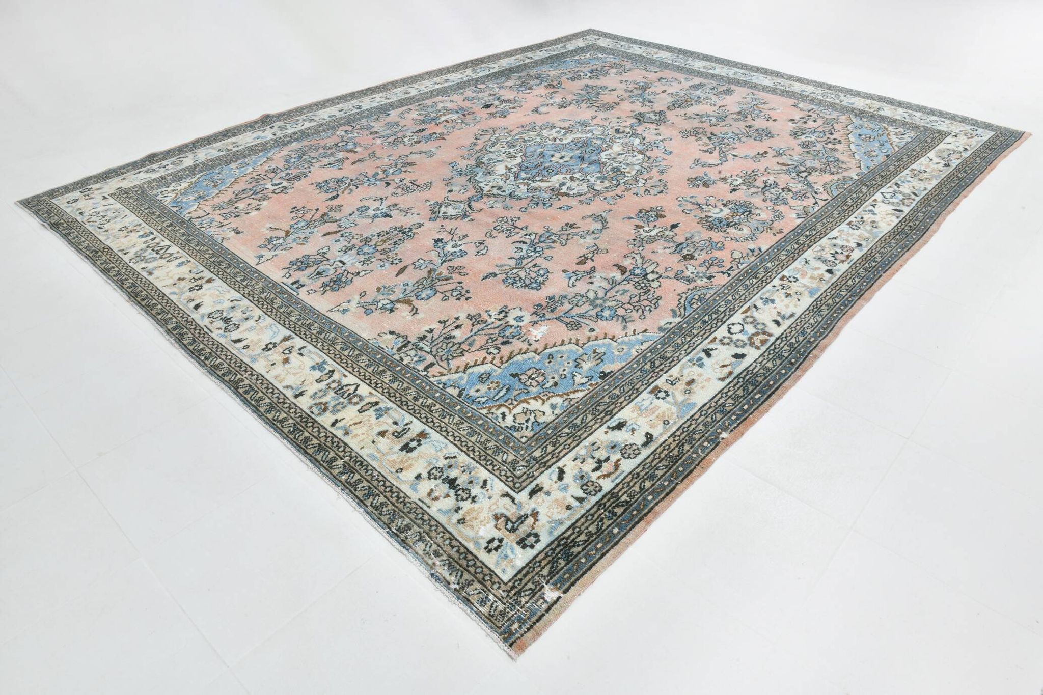 Tapis persan classique bleu et saumon, 318x410 cm