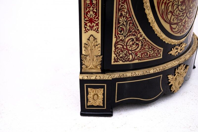 Antique corner chest of drawers in the Boulle style, France, mid-19th century. After renovation.