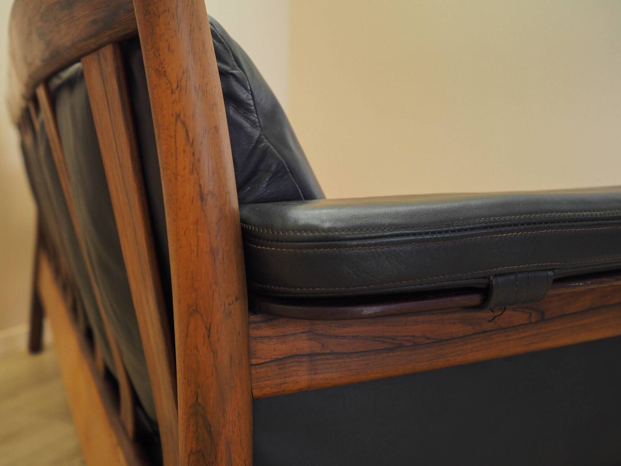 Rosewood sofa Gunnar Myrstrand for Källemo, black leather, 1960s