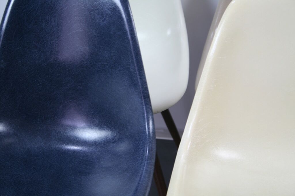 Set of 6 DSW chairs by Charles and Ray Eames for Herman Miller