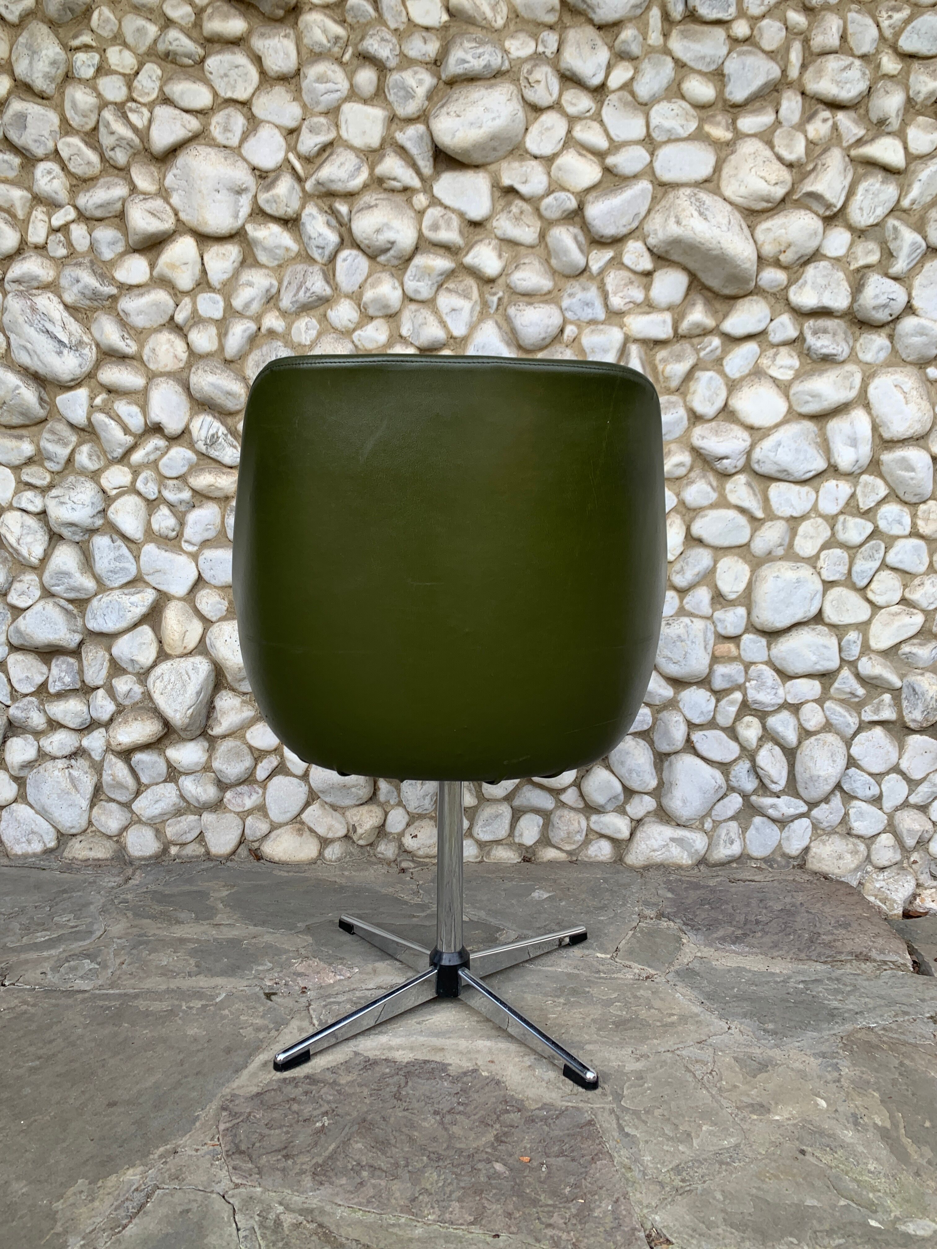 Vintage office chair olive space-age imitation leather 1970s