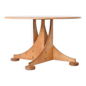 Sjoerd Soeters scuptural dining table in birch Lundia The Netherlands
