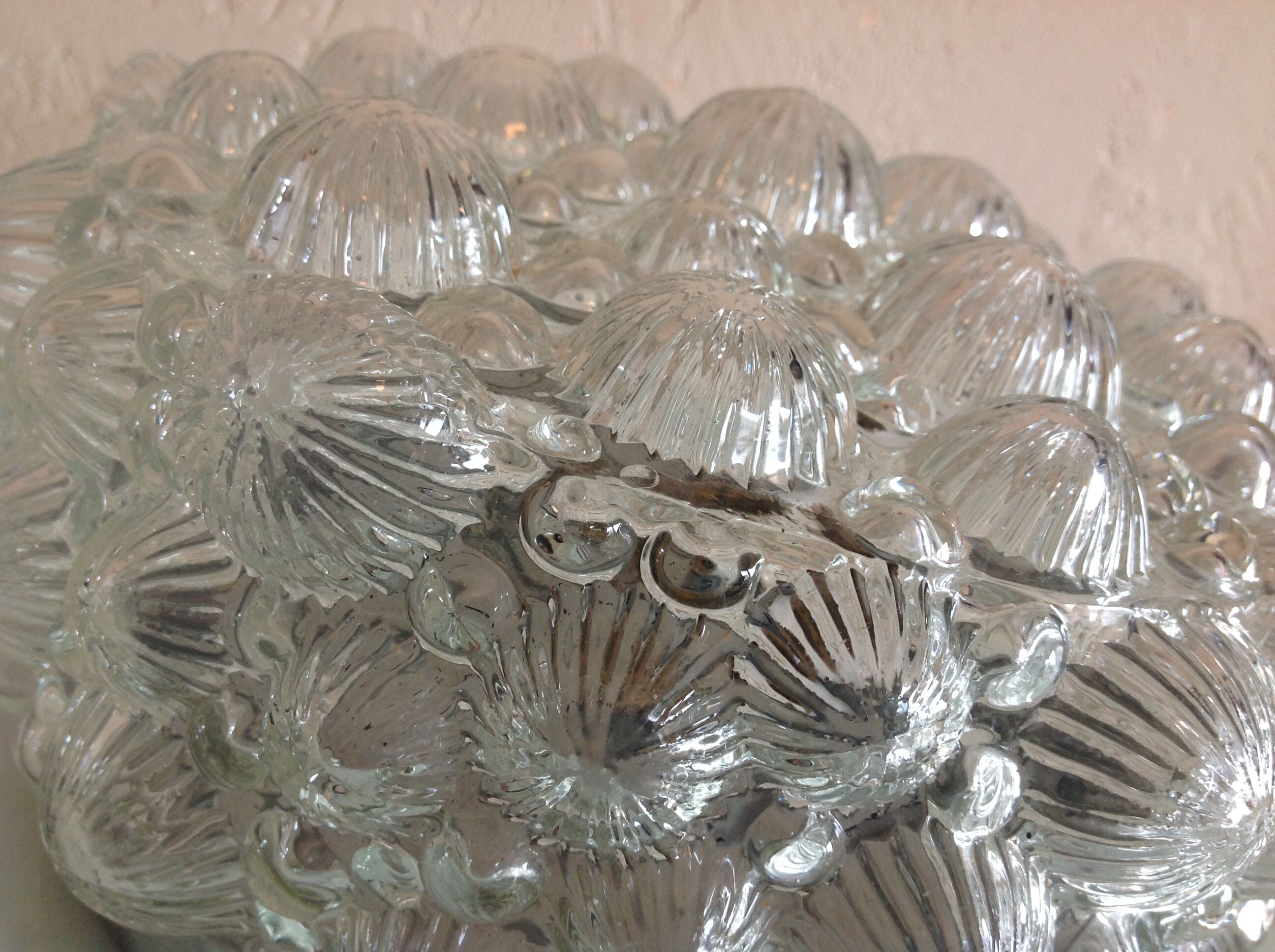Round ceiling lamp in vintage bubbled glass 60s-70s