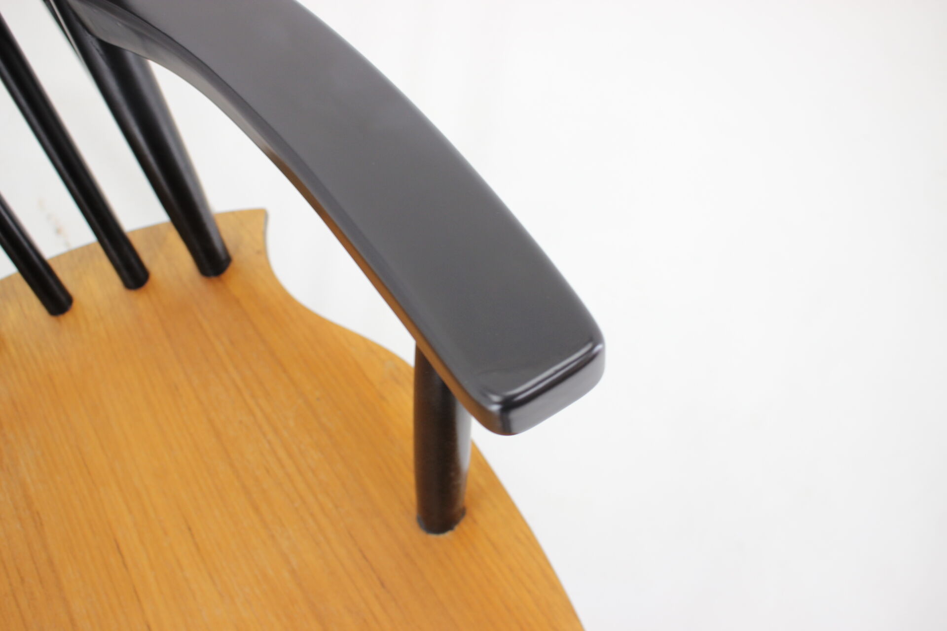 1960s Varjosen Puunjalostus Beech Rocking Chair, Finland