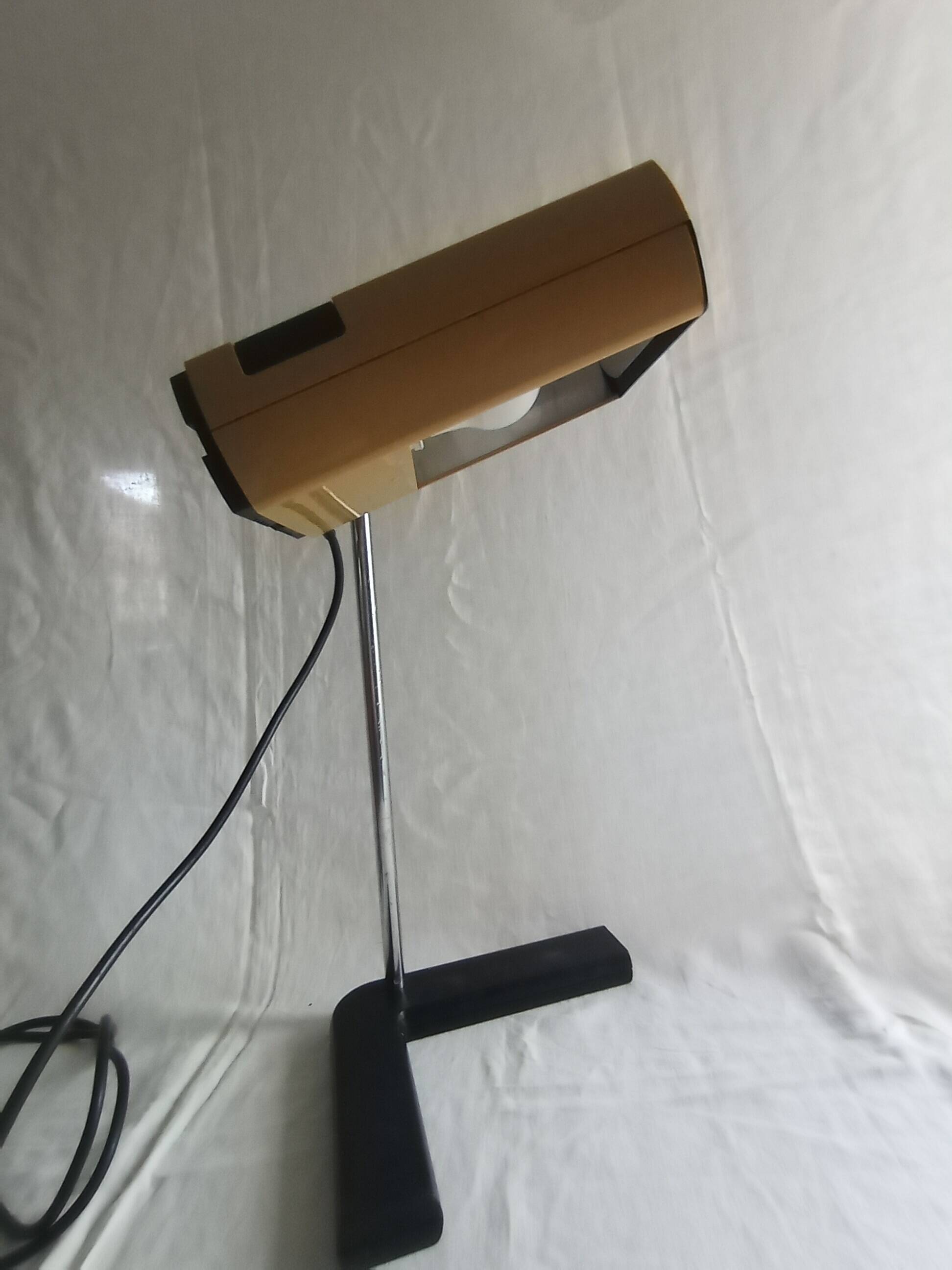 Desk lamp model Manade publisher "Samp Design" 1972-1978