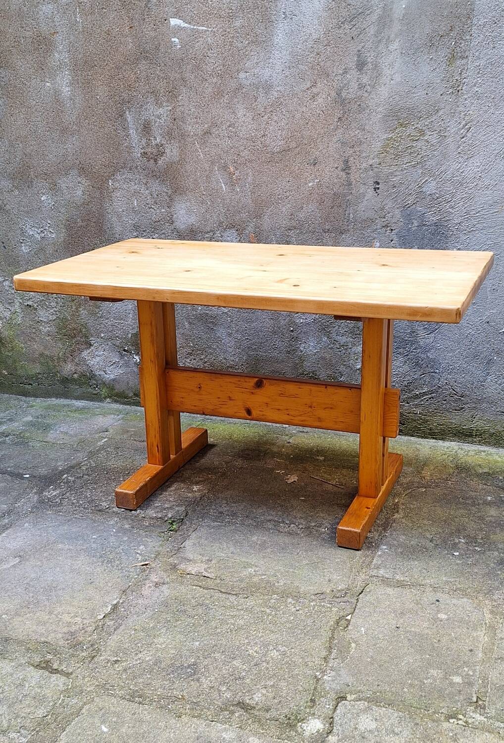 Dining table Charlotte Perriand Les Arcs