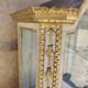 Italian display cabinet from the mid-18th century, Louis XV period, in lacquered and gilded wood.