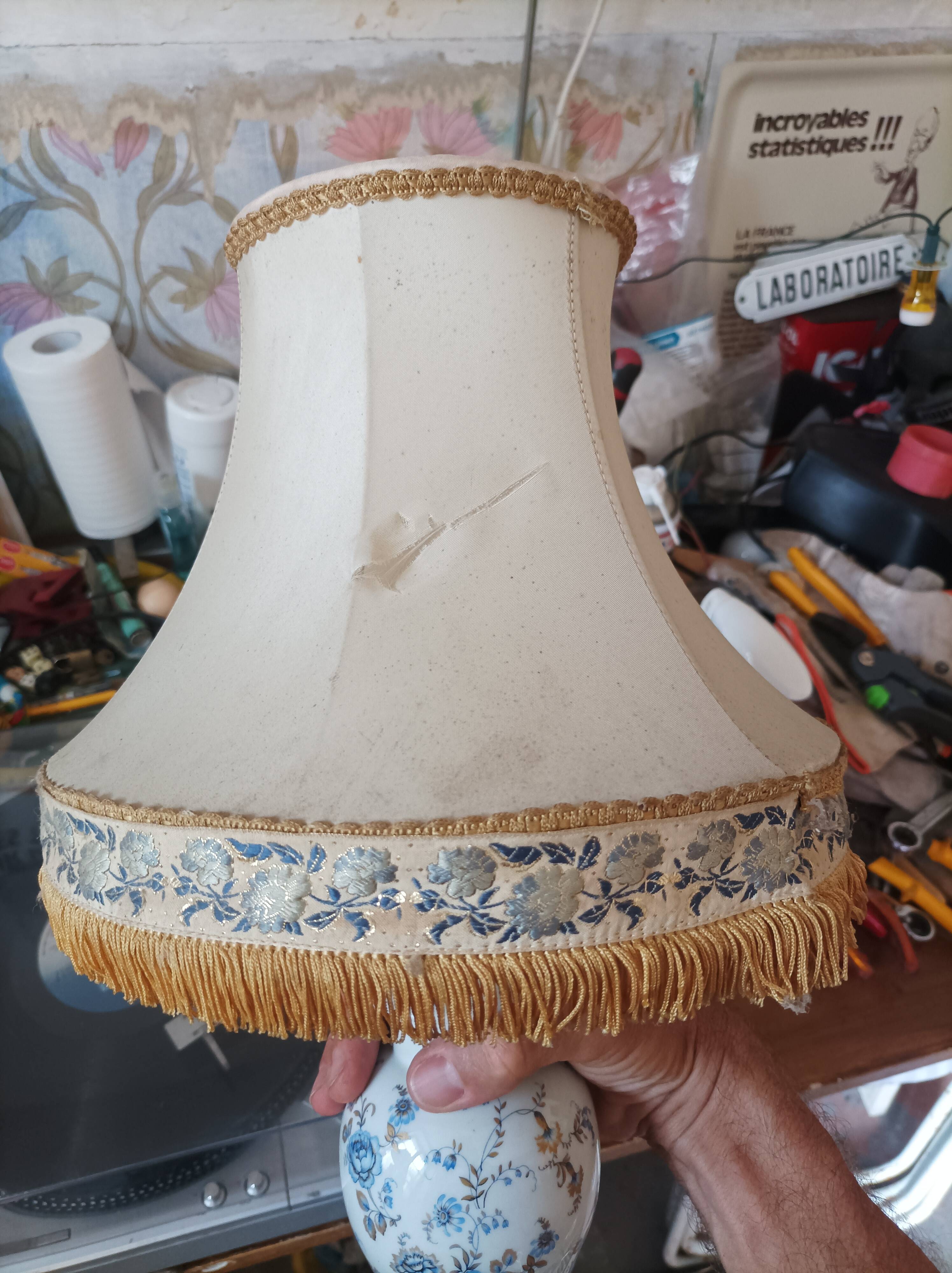 Fine porcelain bedside lamp