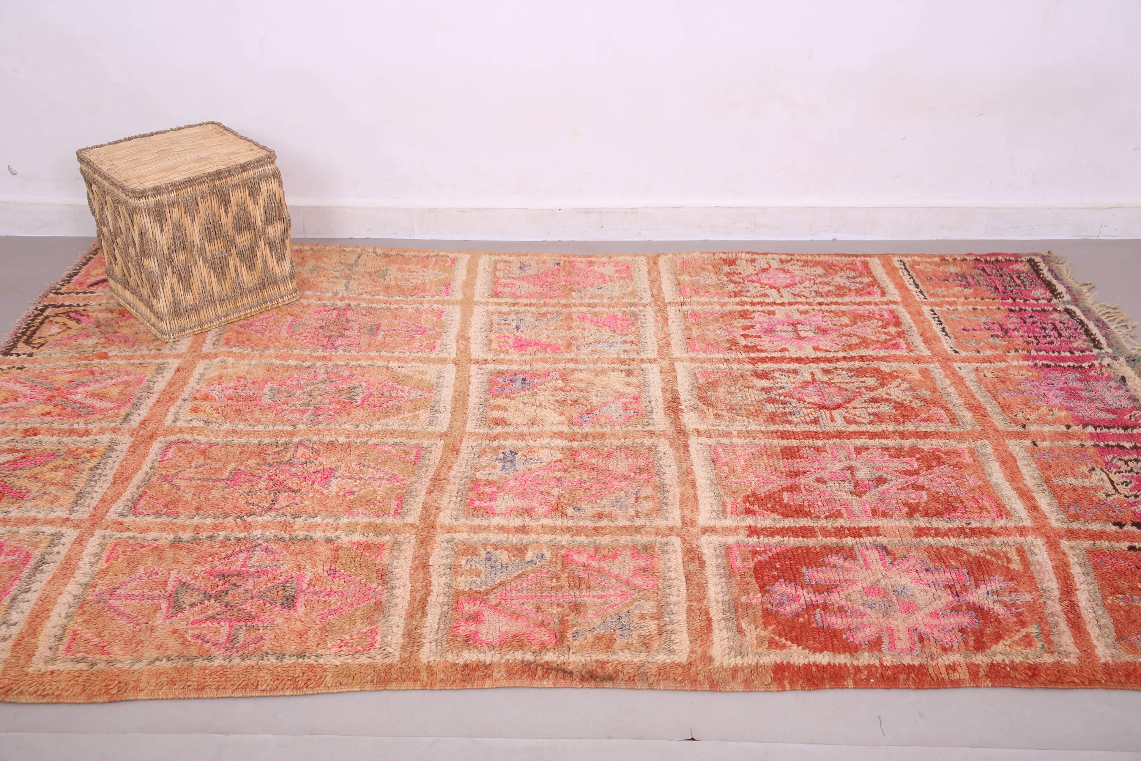 Pink Vintage Moroccan Boujaad Rug 171 x 273 cm - Berber Wool Rug Handmade