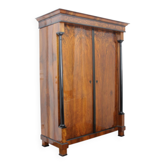 Biedermeier Armoire, Walnut Veneer and Full Columns, Austria, circa 1820