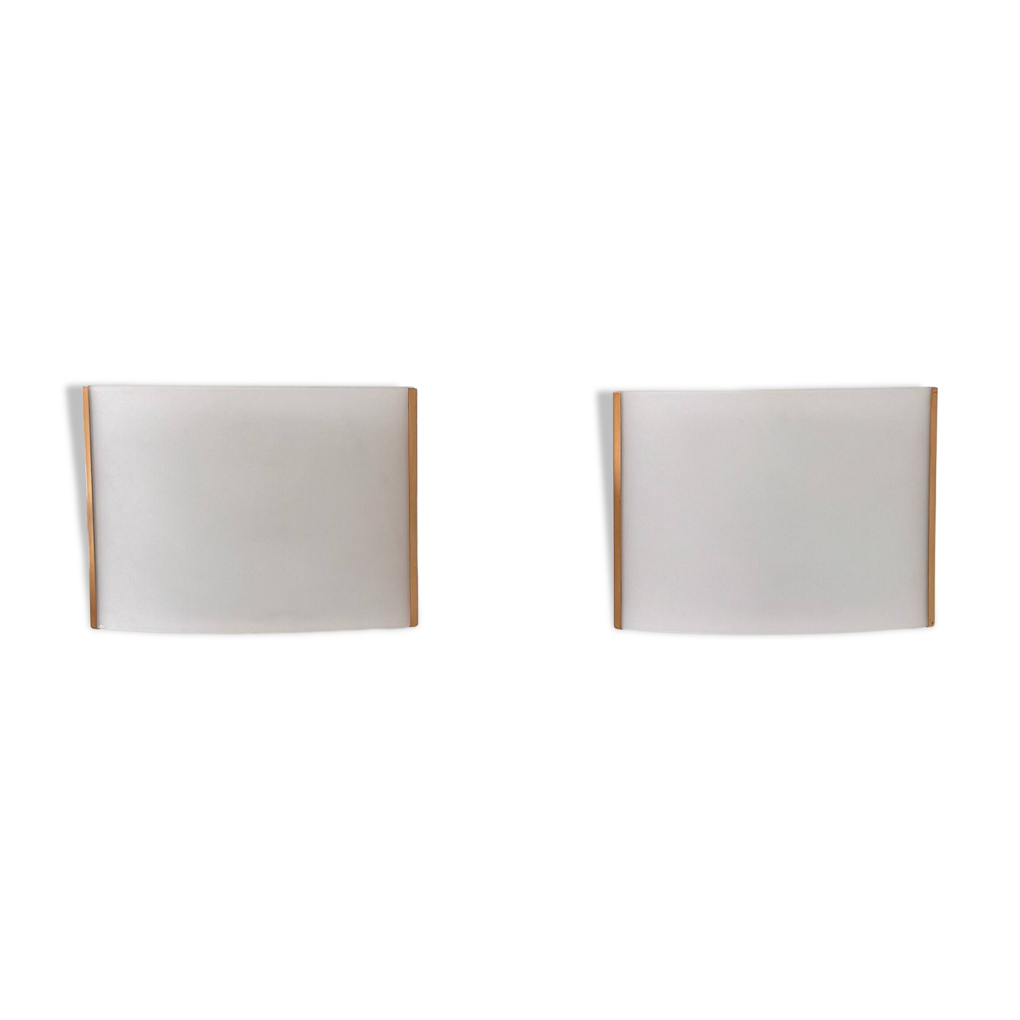 Pair of vintage brass and curved glass wall lights, France, 1970.
