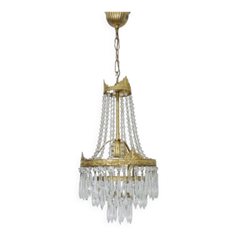 Ancien lustre montgolfière à trois étages, pampilles en verre. Années 70