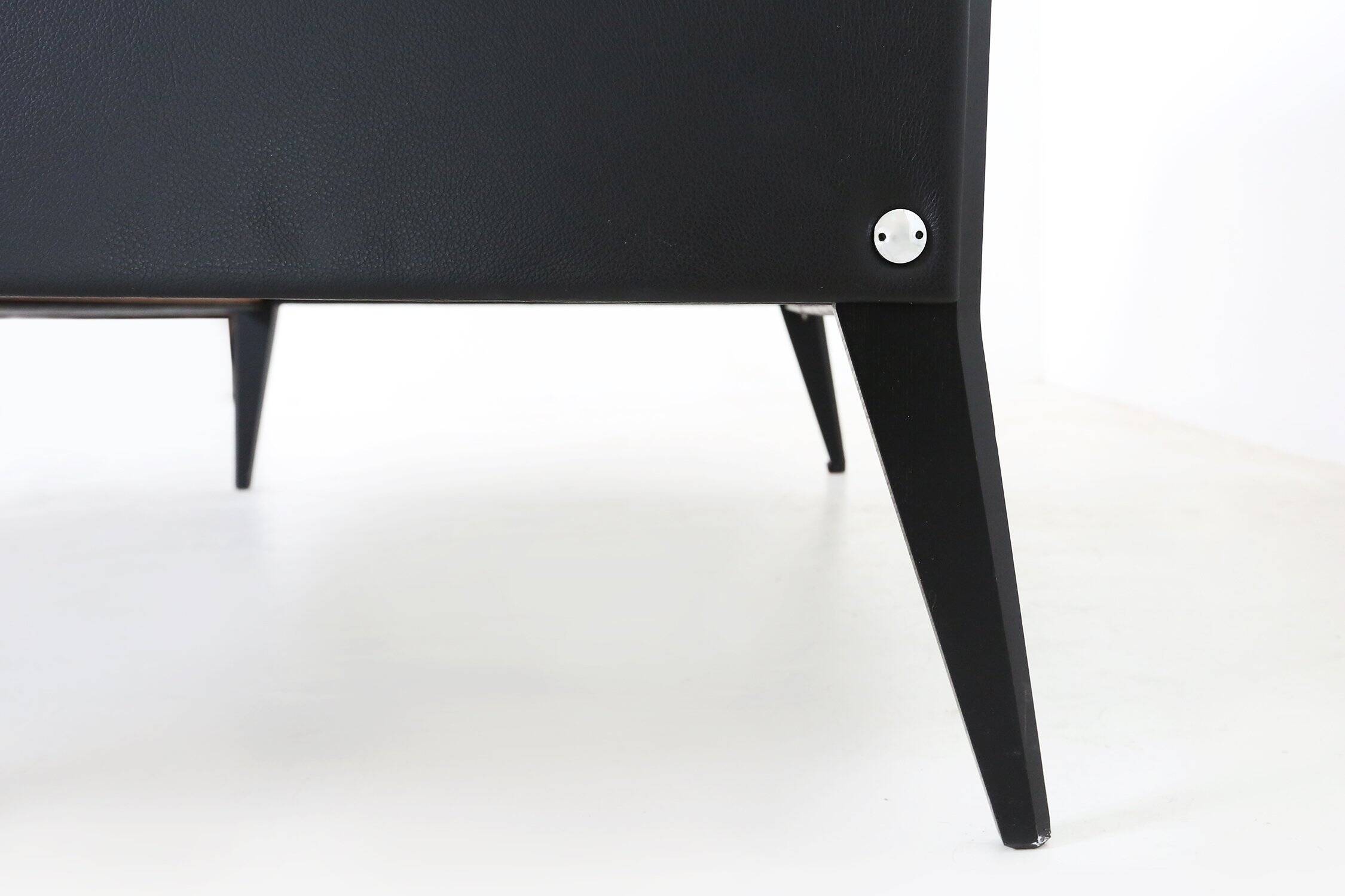 Dezza 2-Seater Sofa by Gio Ponti for Poltrona Frau, 2011 edition