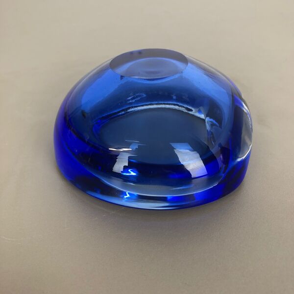 Cendrier en verre bleu de Murano, Italie, années 1970