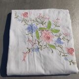 White oval tablecloth large format floral 255X170