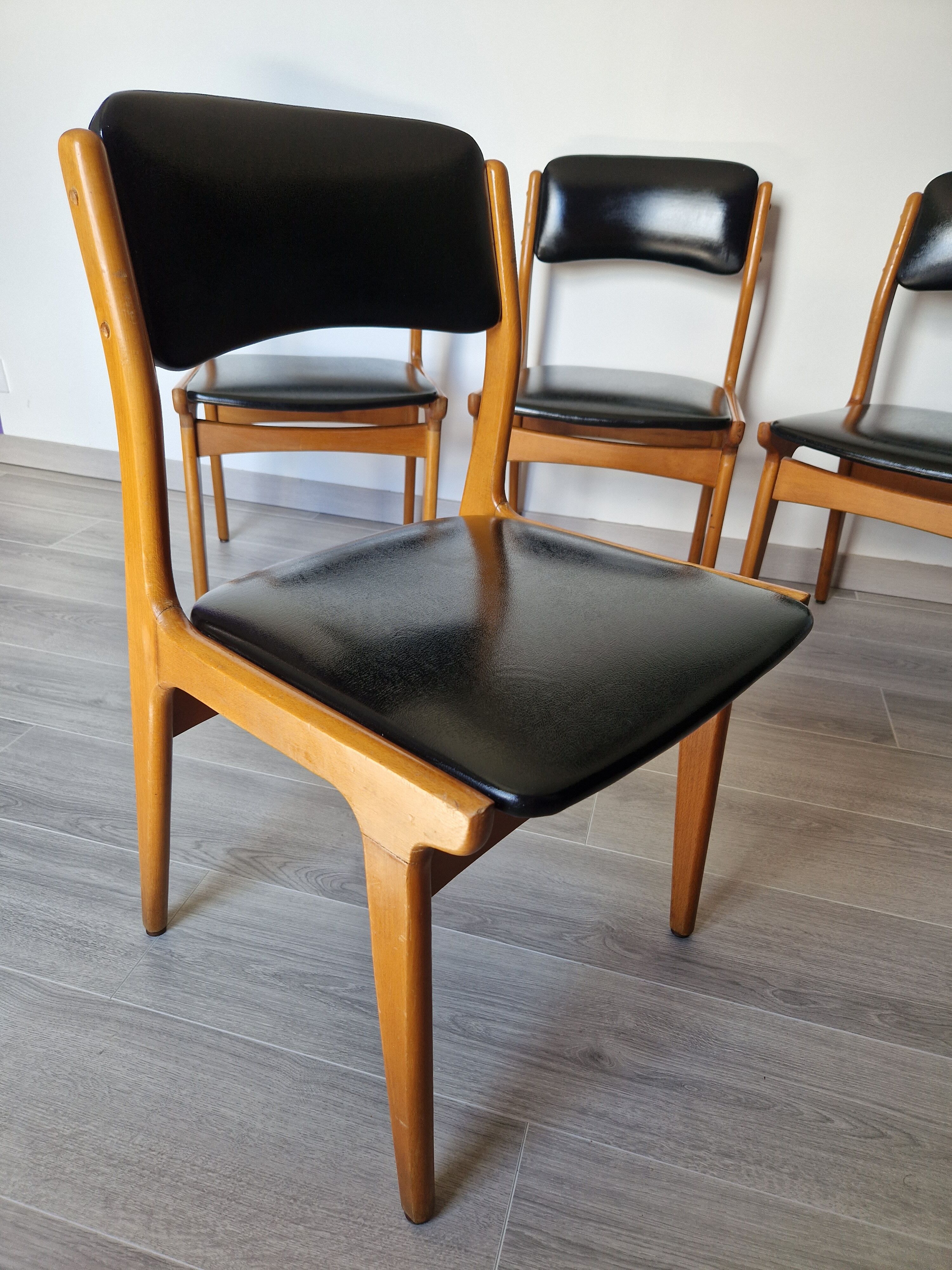 Ensemble de 4 chaises scandinaves vintage