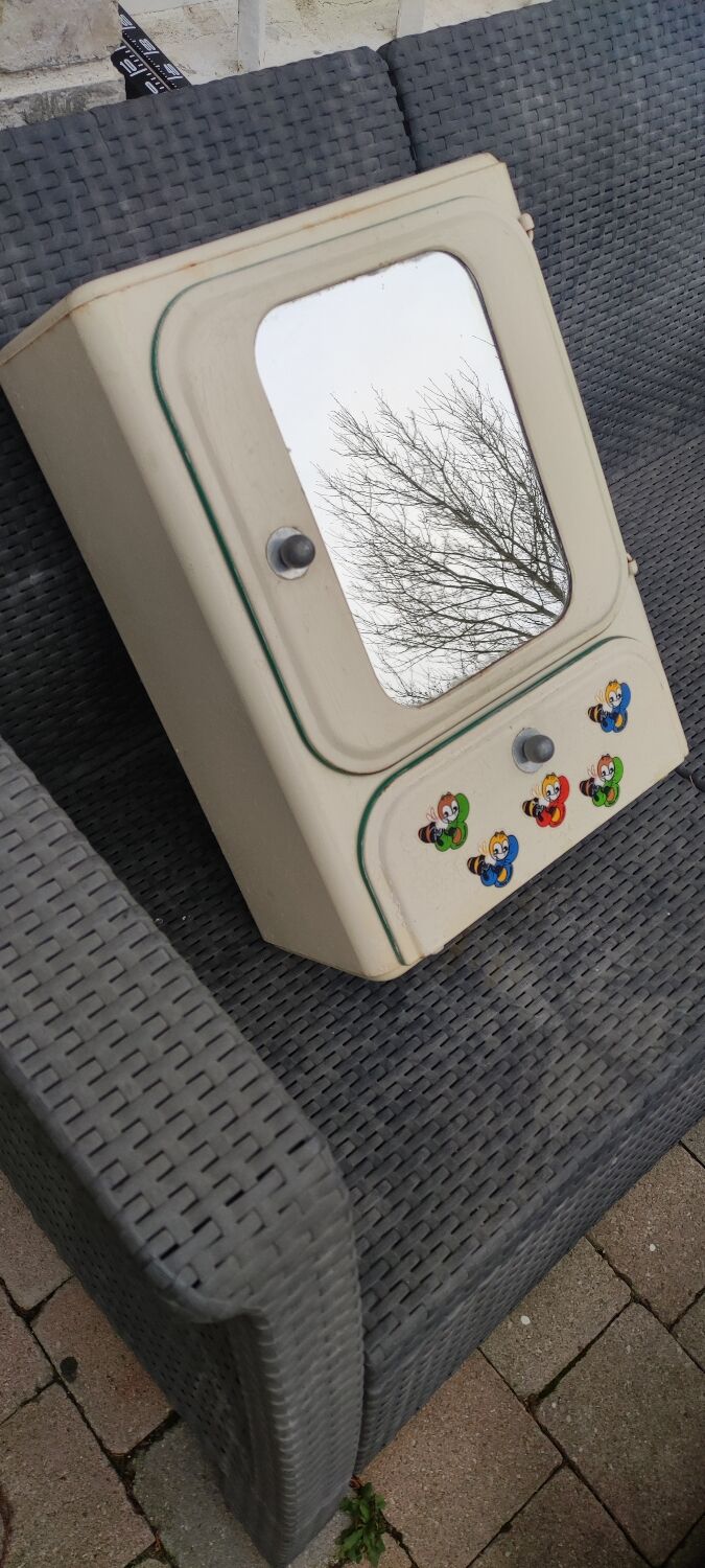 Vintage sheet metal medicine cabinet