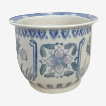 Patterned vintage flowerpot