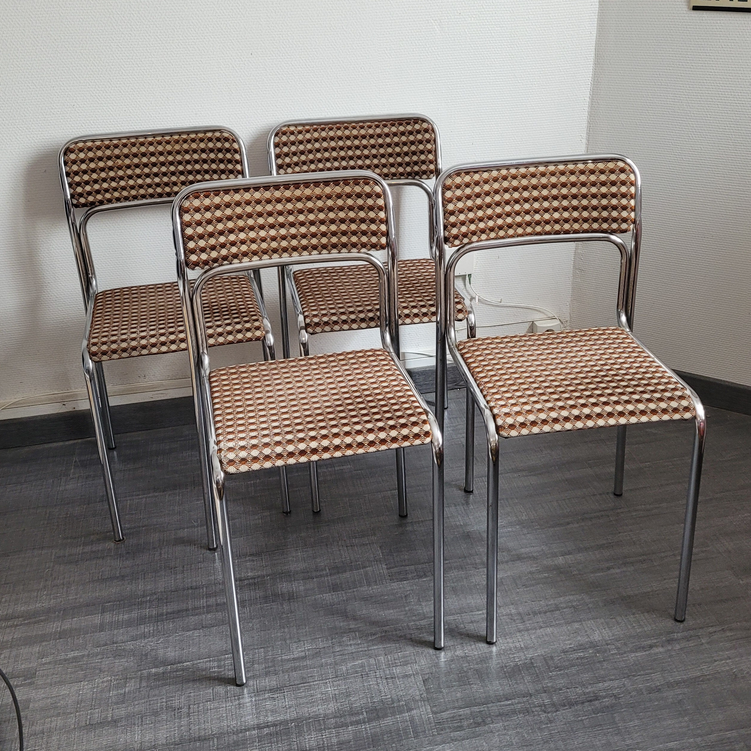 Ensemble de 4 chaises vintage chromées