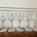 Service de 10 verres à pied en cristal ciselé
