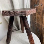 Tabouret de ferme français  tripode en bois années 60