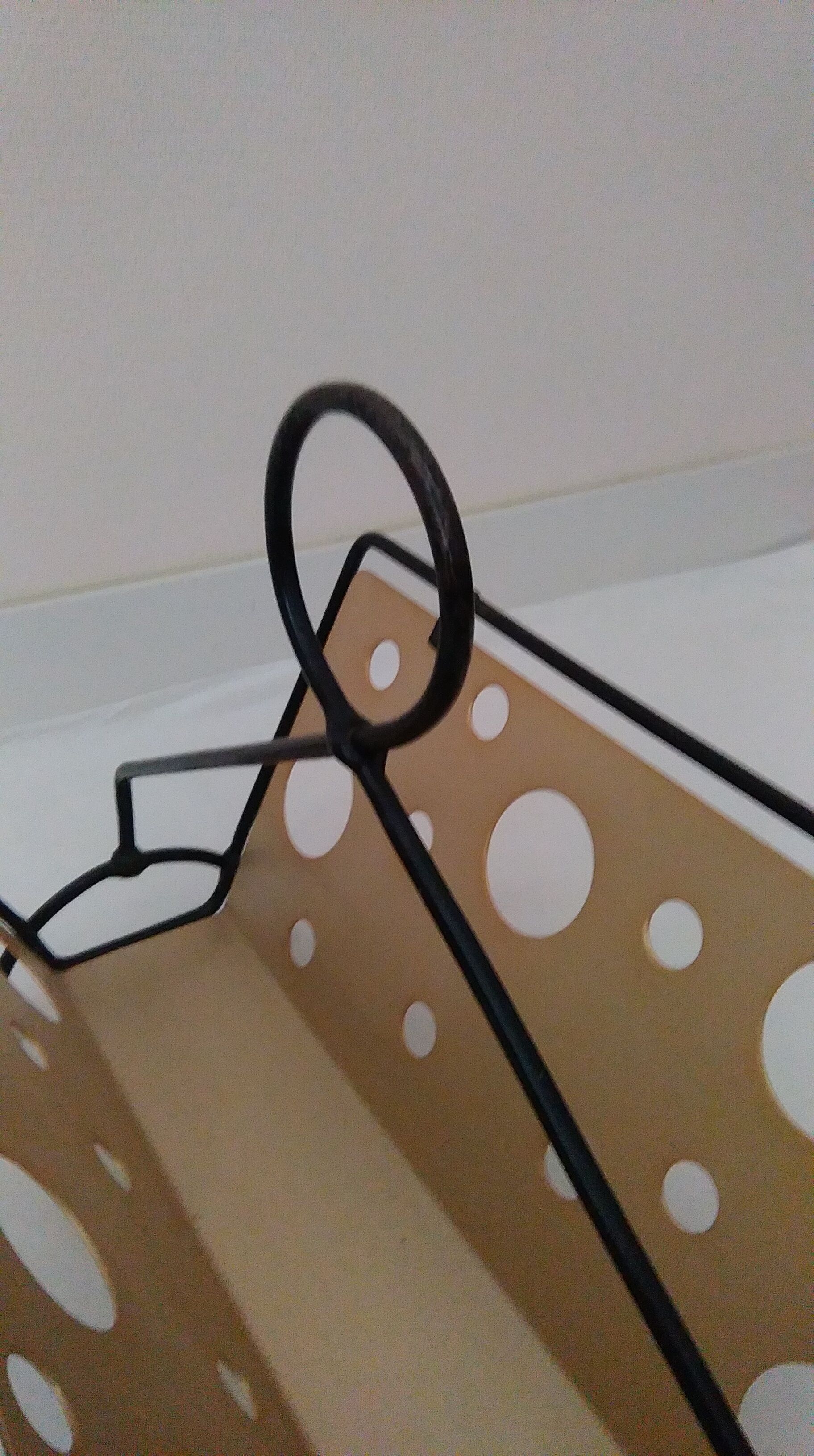 Design magazine holder 1980