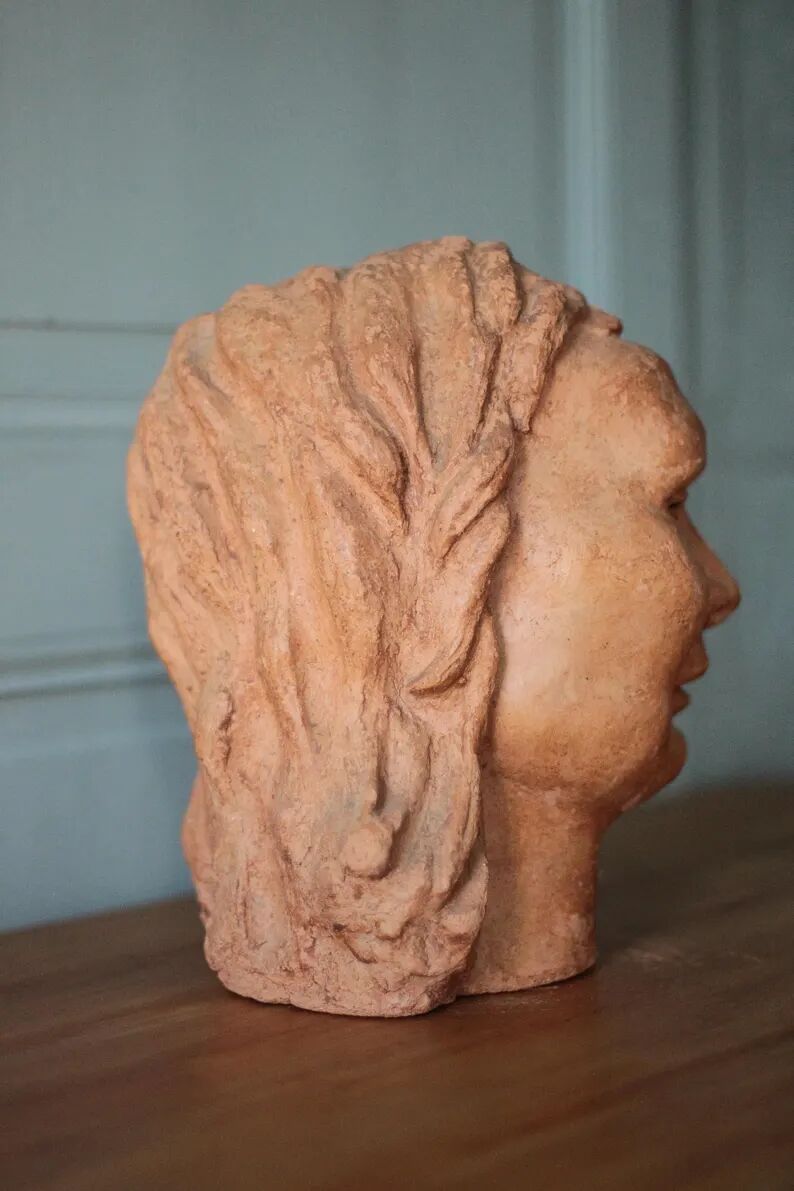 Sculpture signed Doloire, terracotta sculpture, woman's head sculpture, collection, interior decoration.