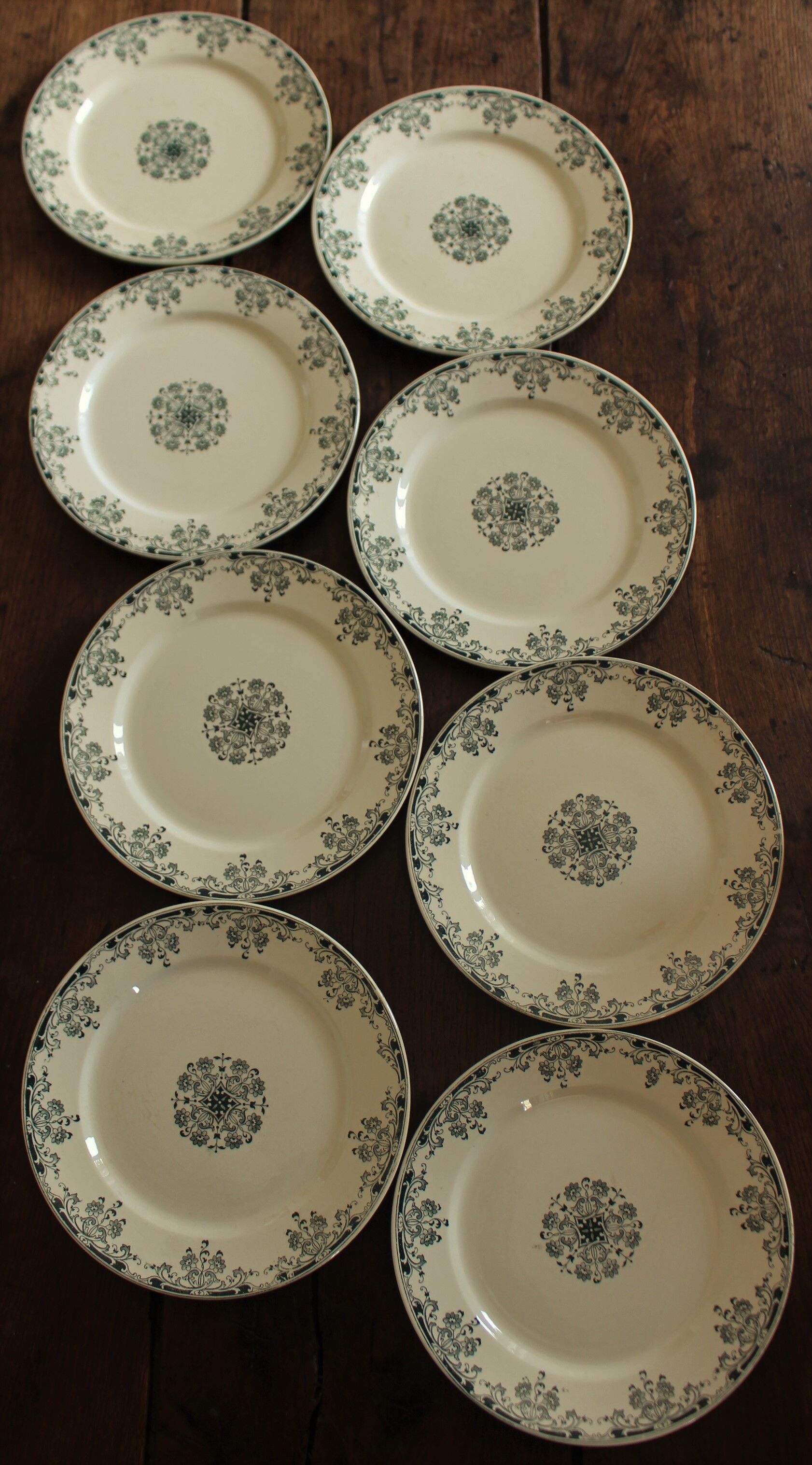 Lot 8 flat plates Mignon Sarreguemines