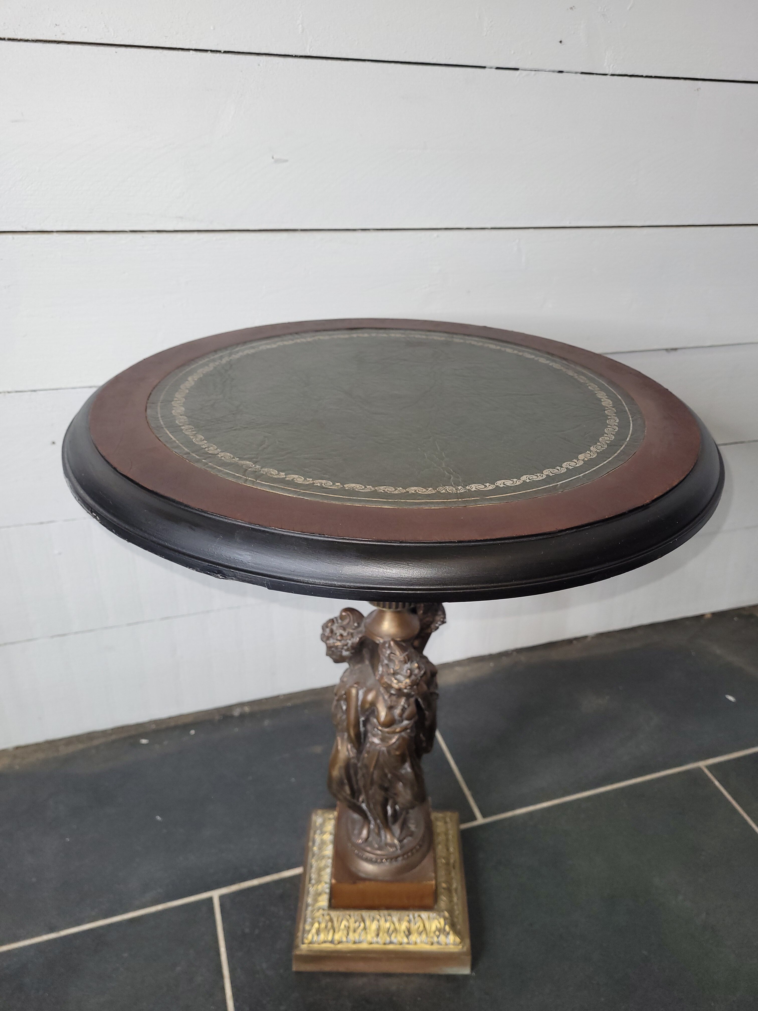 Table d'appoint style empire en bronze