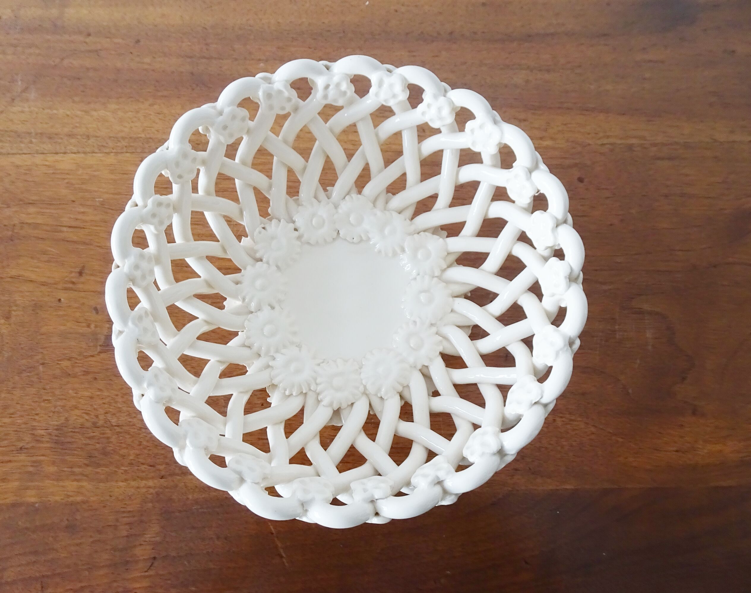 Christophe Pichon Uzes ceramic bowl, Pichon fruit bowl in a woven flower pattern
