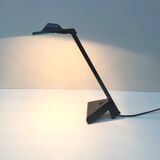 Lampe de bureau de arteluce en métal et plastique, italie 1980