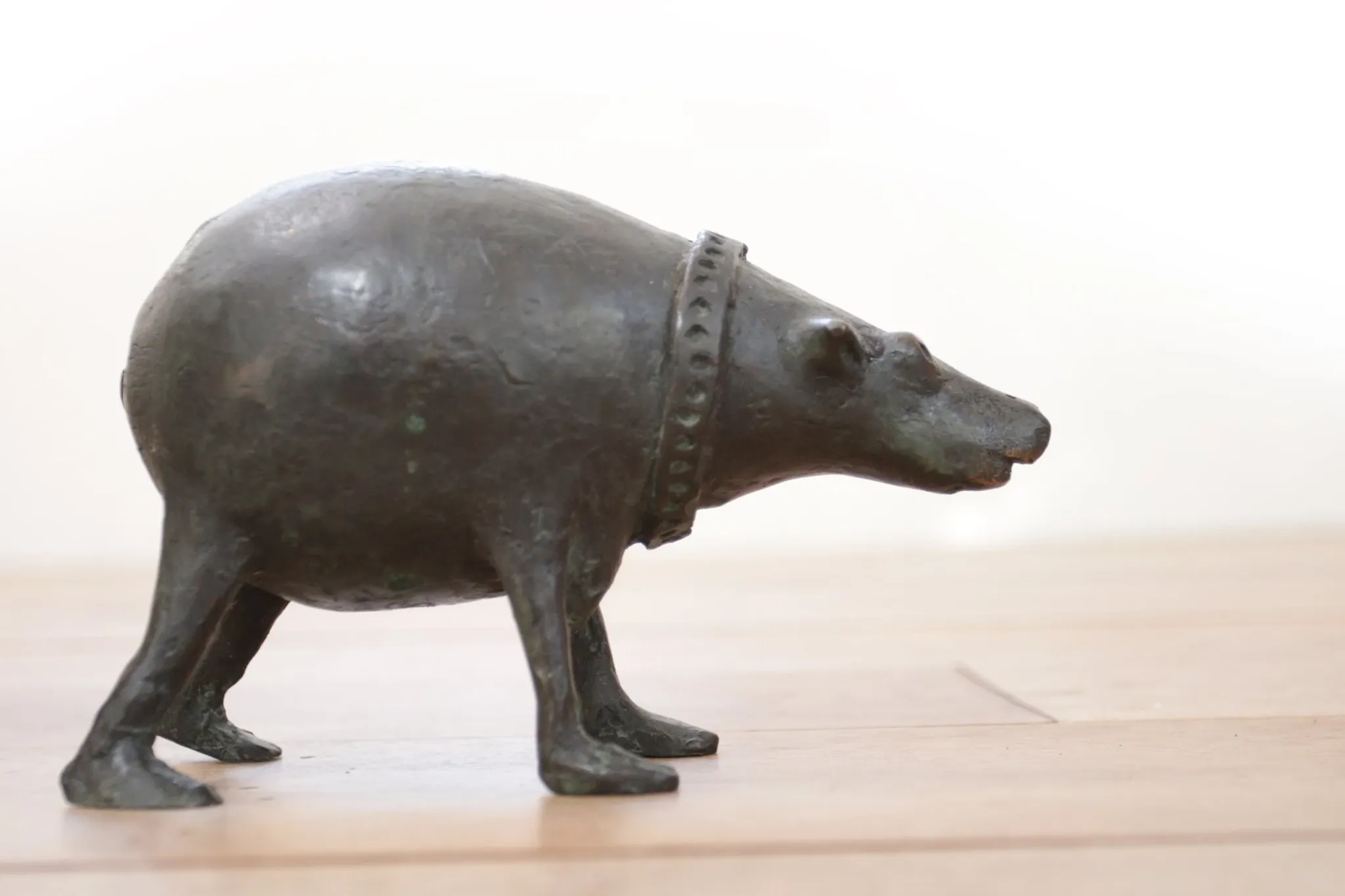 Bert Kiewiet – 'Het Tietenbeest', bronze fantasy creature, circa 1980